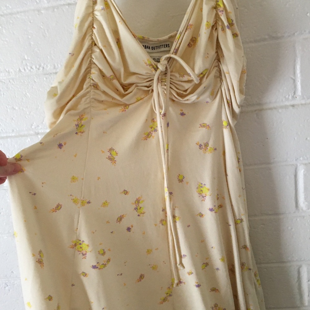 Urban Outfitters Pale Yellow Floral Cream Dress - Picture 9 of 15